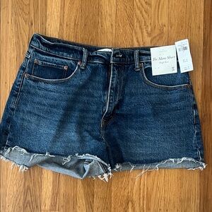NWT Abercrombie mom jean shorts